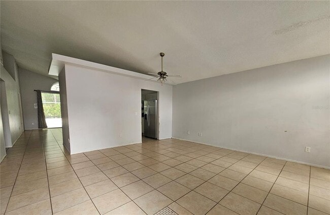 Building Photo - 4741 Alexis Dr