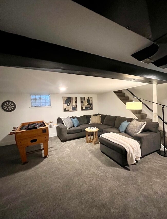 Building Photo - 6523 Jackson St