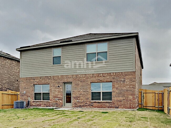 Building Photo - 3137 Bowen St