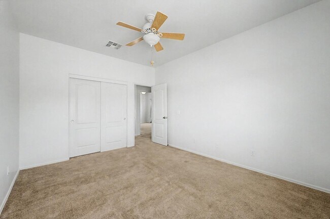 Building Photo - 16121 N 168th Ave