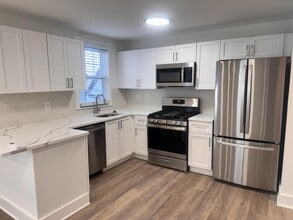 Building Photo - 2339 Haverford Rd