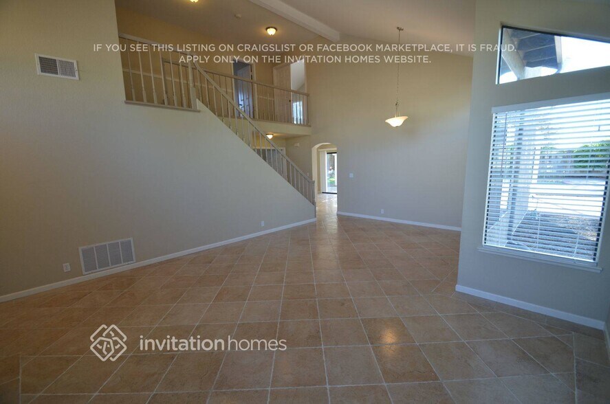 Building Photo - 4436 Deerfield Dr