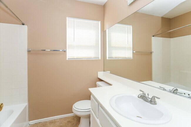 Building Photo - 1718 Rushing River Rd