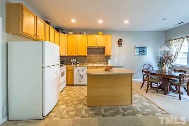 open floor plan kitchen with all appliances - 245 Plaza Dr