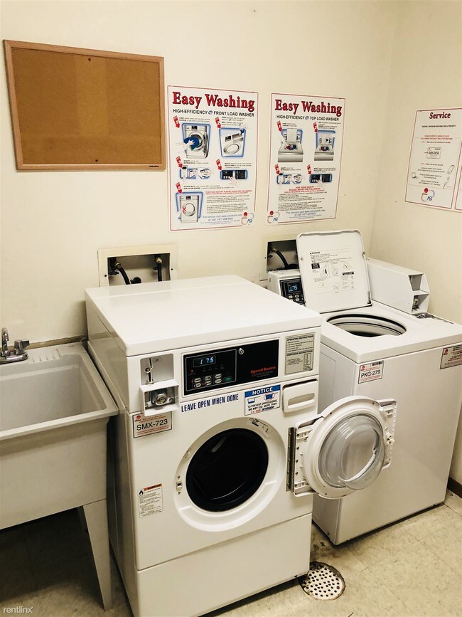 Building Photo - 1202 34th Ave S