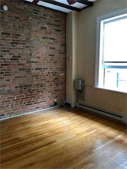 Building Photo - 32 N Ferry St