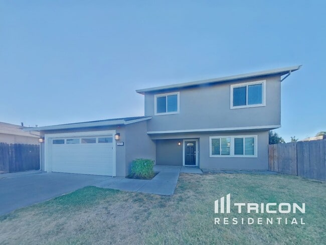 Building Photo - 2371 Coronado Ct