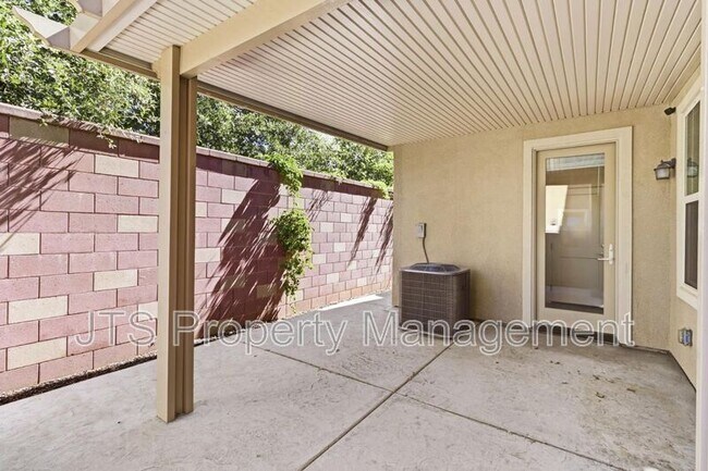 Building Photo - 3949 Aristotle Cir