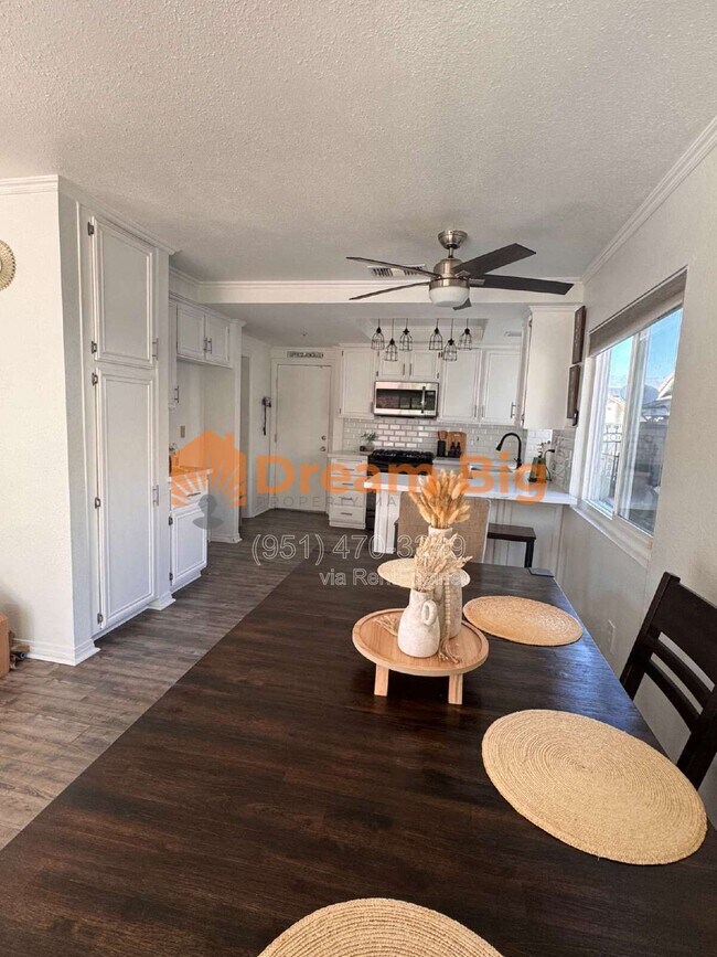 Building Photo - 12025 Weeping Willow Ln