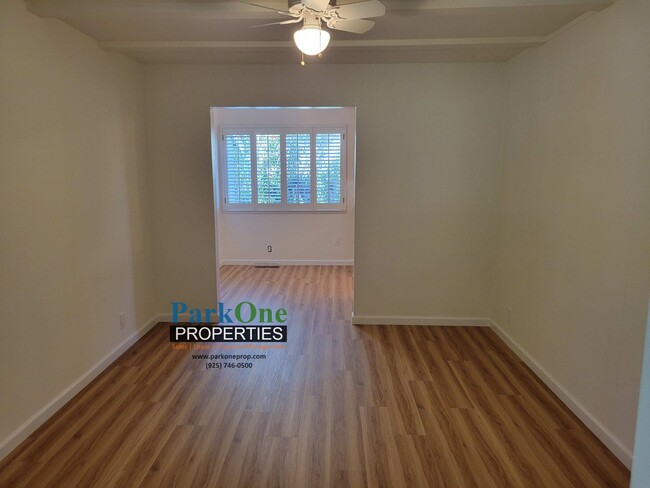 Building Photo - COMING SOON! Spacious single level Woodlan...