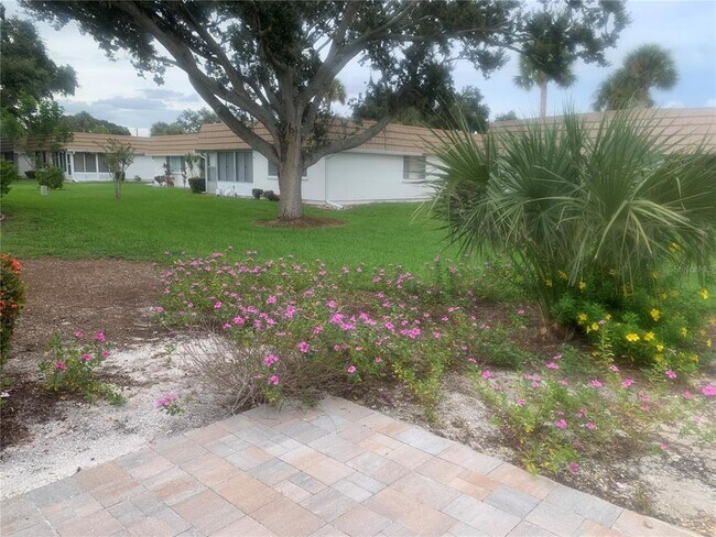 Building Photo - 2310 Canalbluff Pl