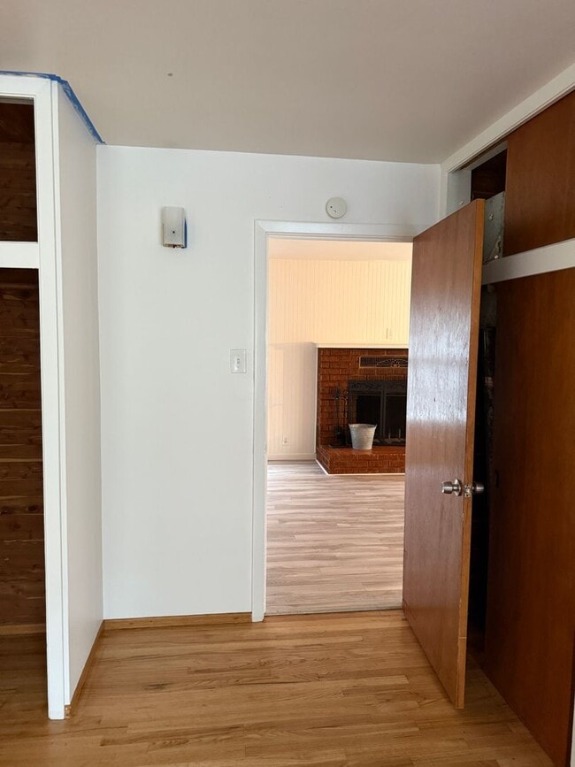 Building Photo - Charming 2-Bedroom Auburn Home with Beautiful Covered Patio!