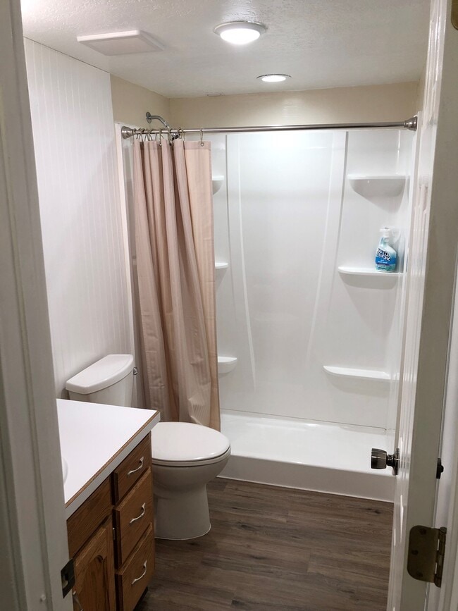 Lower bathroom is similar to this, but has a tub/shower - 2345 Gail Drive