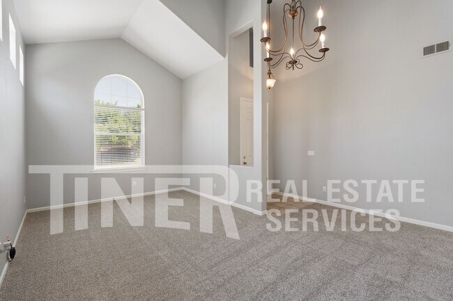Building Photo - 8287 Lauffer Way