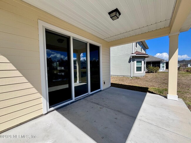 Building Photo - 2860 Copperwood Ave