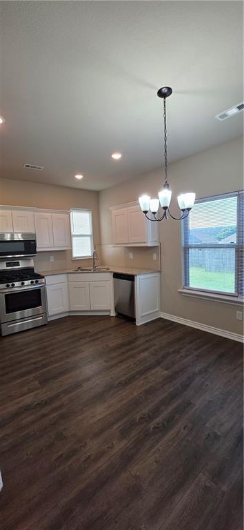 Building Photo - 1441 General Parson Dr