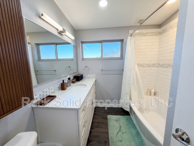 Building Photo - 3143 Green Valley Rd