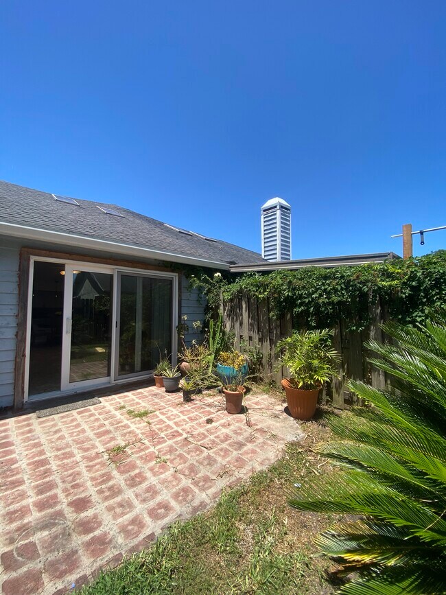 Building Photo - 141 Abaco Way