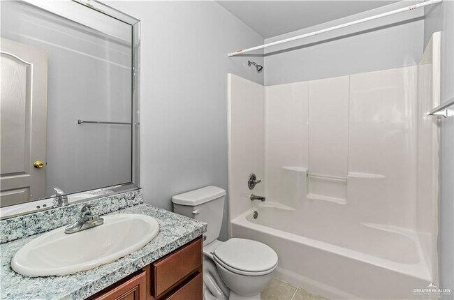 Building Photo - 7013 N 39th St