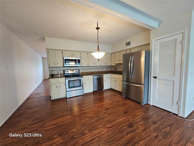 Building Photo - 2263 Americus Blvd E