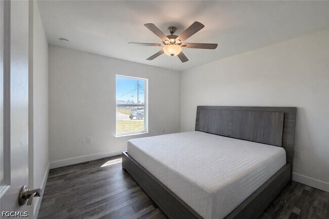 Building Photo - 315 NW 18th Terrace