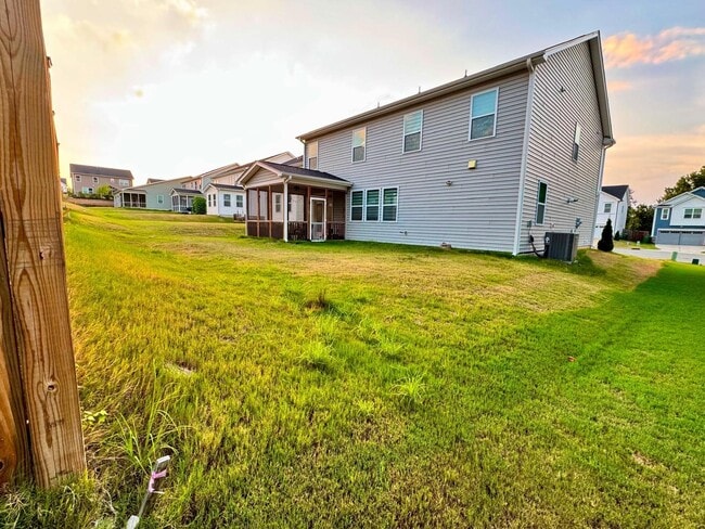 Building Photo - 1309 McFarlan Ct
