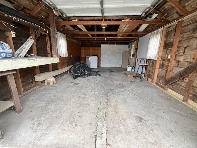 Building Photo - 2 Bed/1 Bath Ranch Home For Rent in Harrisburg, SD!