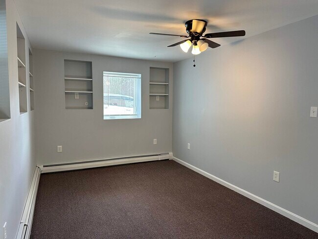 Building Photo - 299 Corning Rd