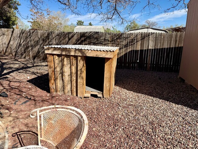 Building Photo - Newly Renovated Close to Intel