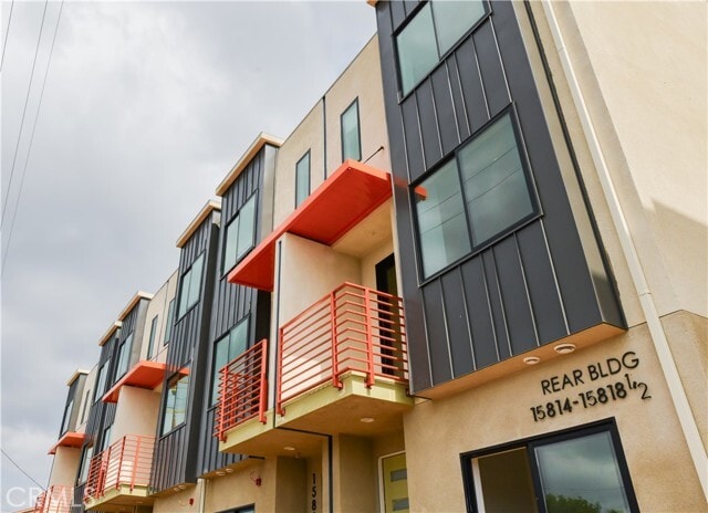 Building Photo - 15828 S Villas Lane