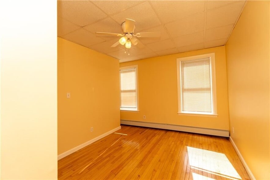 Building Photo - 43 Rivulet St