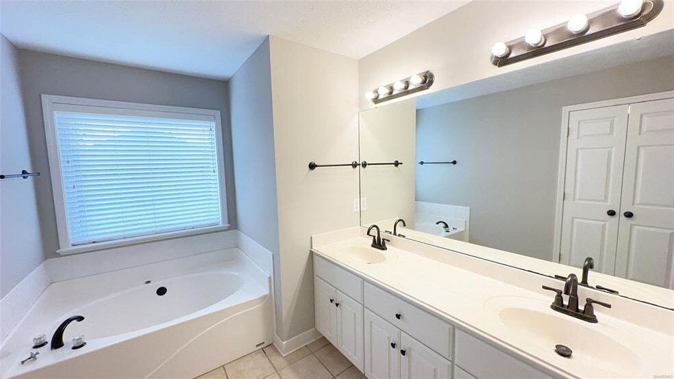 Building Photo - 1312 Hallwood Ln