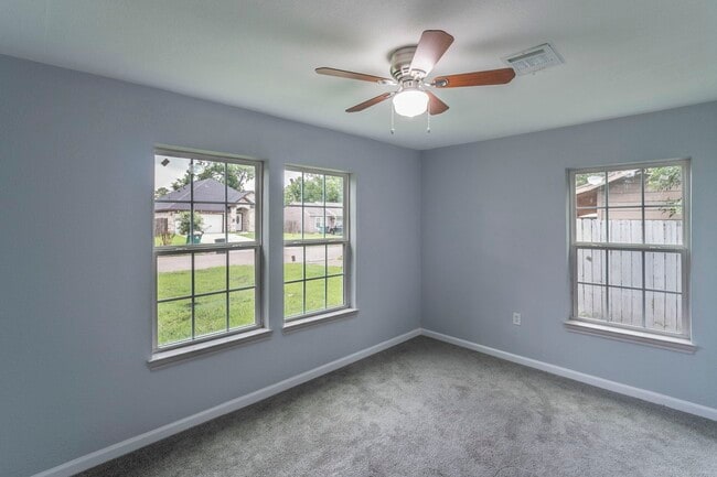 Building Photo - 4118 Groton Dr