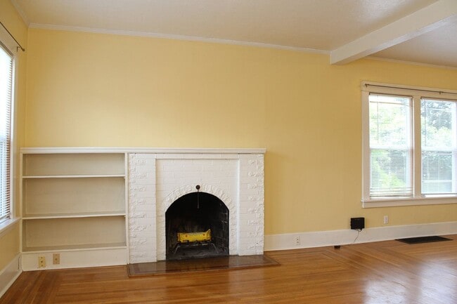 Building Photo - 2257 SE 43rd Ave