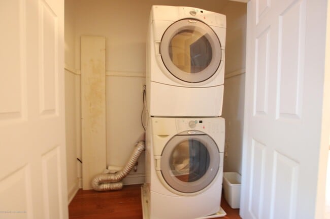 Building Photo - 51 Lenape Trail