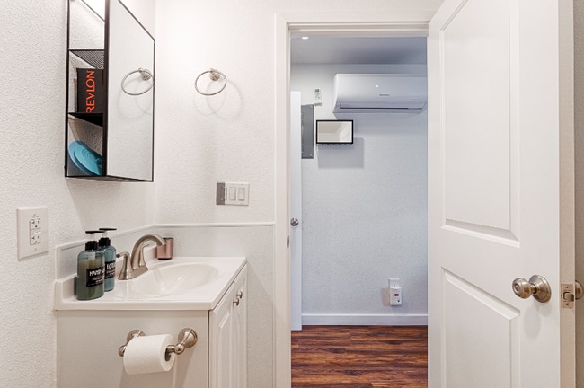 Building Photo - 515 Mountain View Ave