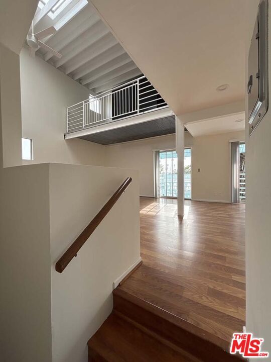 Building Photo - 915 Broadway St