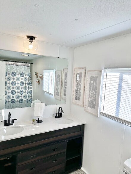 Building Photo - 4414 Holly Leaf Rd