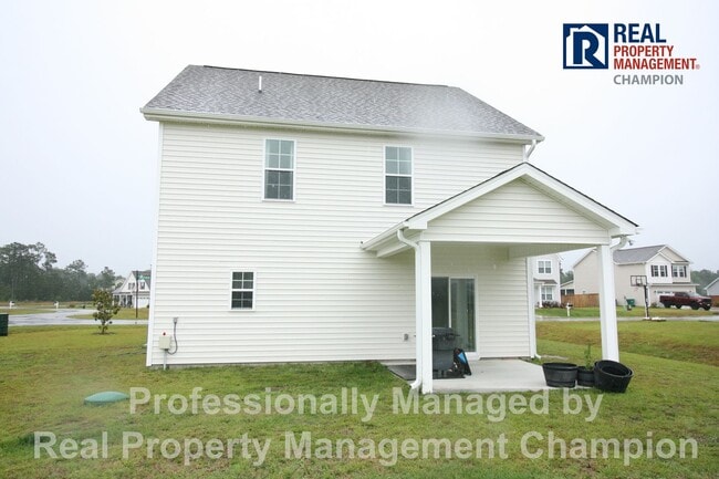 Building Photo - Like New Home with Open Layout and Spacious Rooms
