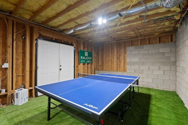 Building Photo - 7829 Harps Mill Woods Run