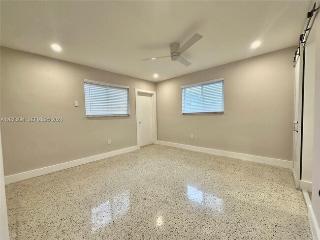 Building Photo - 10300 NW 35th Ct