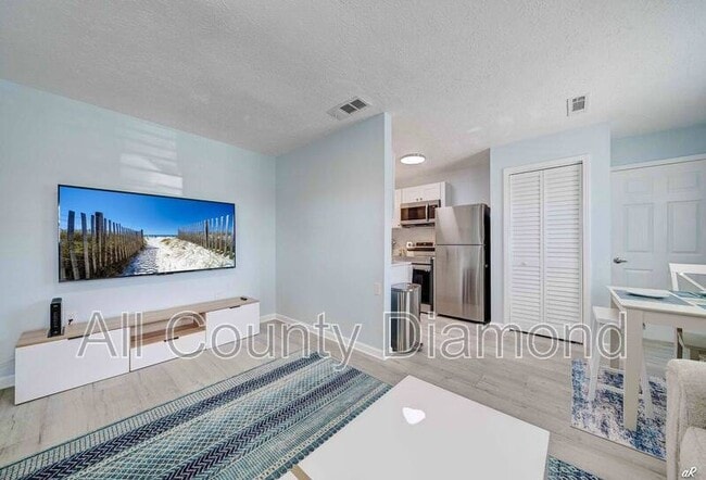 Building Photo - 7308 Sunset Ave