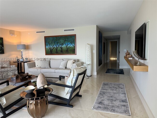 Building Photo - 881 Ocean Dr