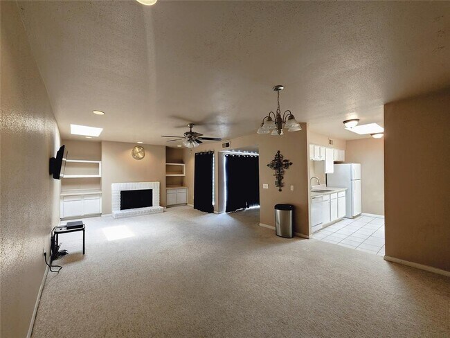 Primary Photo - 9809 Richmond Ave.