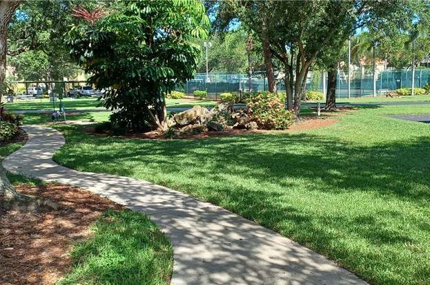 Building Photo - 12591 Equestrian Cir