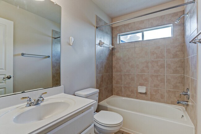 Building Photo - 2181 Brittany Colony Dr