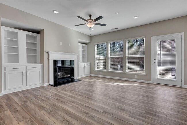 Building Photo - 1376 Elderwood Way