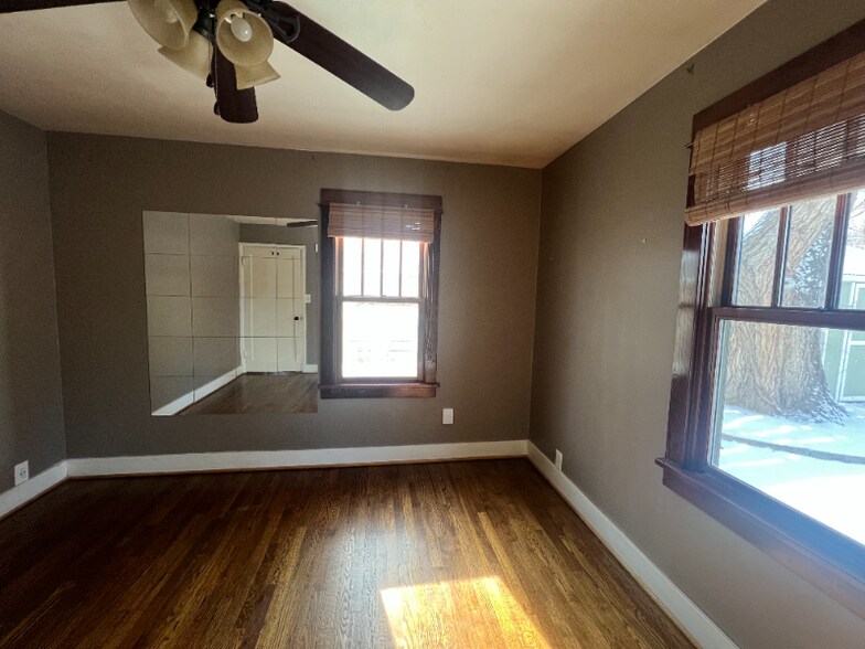 Building Photo - 419 Wood St