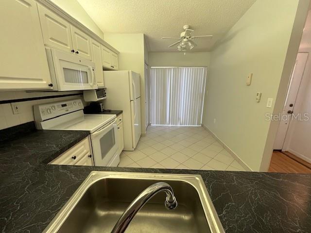 Building Photo - 1725 PINE RIDGE WAY E UNIT C