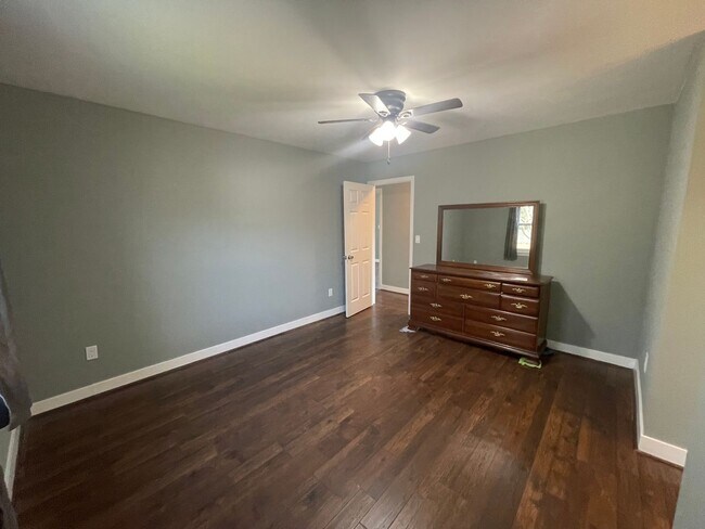 Building Photo - Lovely Single Family Ranch Home in Edgefield